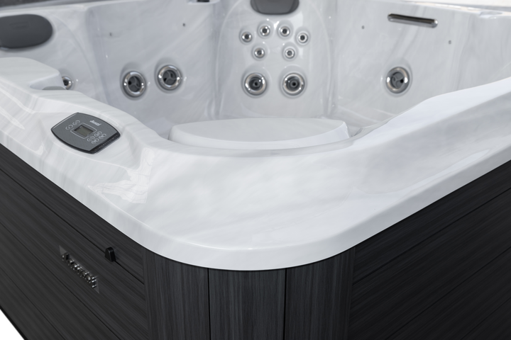 Jacuzzi-Spa_J-201_Detail-720x480-00712fc7-871e-42bb-badd-0698ea99c9d5