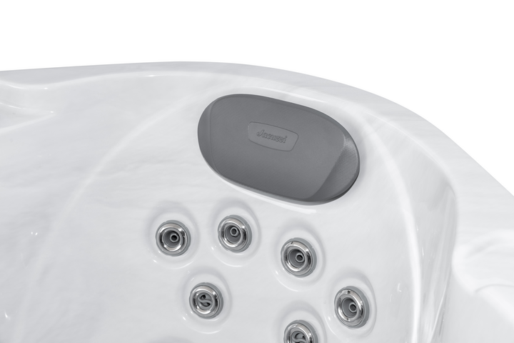 Jacuzzi-Spa_J-201_Detail-720x480-4cd85efe-fc17-422b-af98-daeb04959838