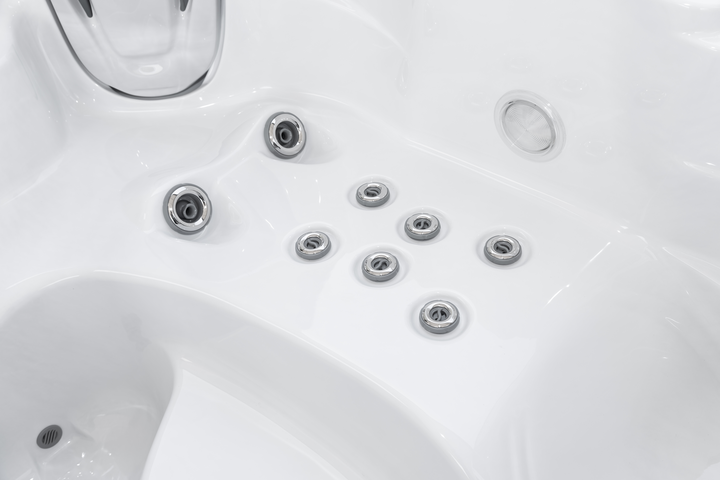 Jacuzzi-Spa_J-204_Details-720x480-7aec74bc-1374-4a6e-8be4-6d0970fefa61