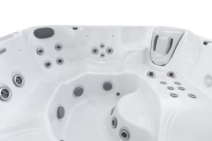 Jacuzzi-Spa_J-204_Details-720x480-b6389edd-5b8c-4b8e-8fe0-03000854b455