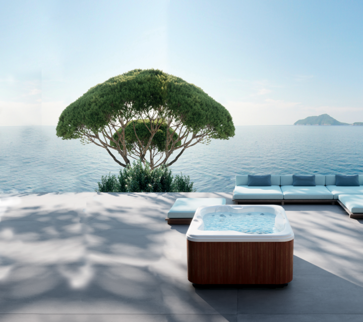 Jacuzzi-Spa_Lodge-S_Lifestyle-7677x6800-f006986c-b46d-41d3-8736-e779d7ecc83a-720x638-d3b90f2a-a735-47c9-8d8b-b7239b7945d5